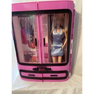 Vintage Barbie Wardrobe Double Door Pink Closet Carrying Case With Barbie